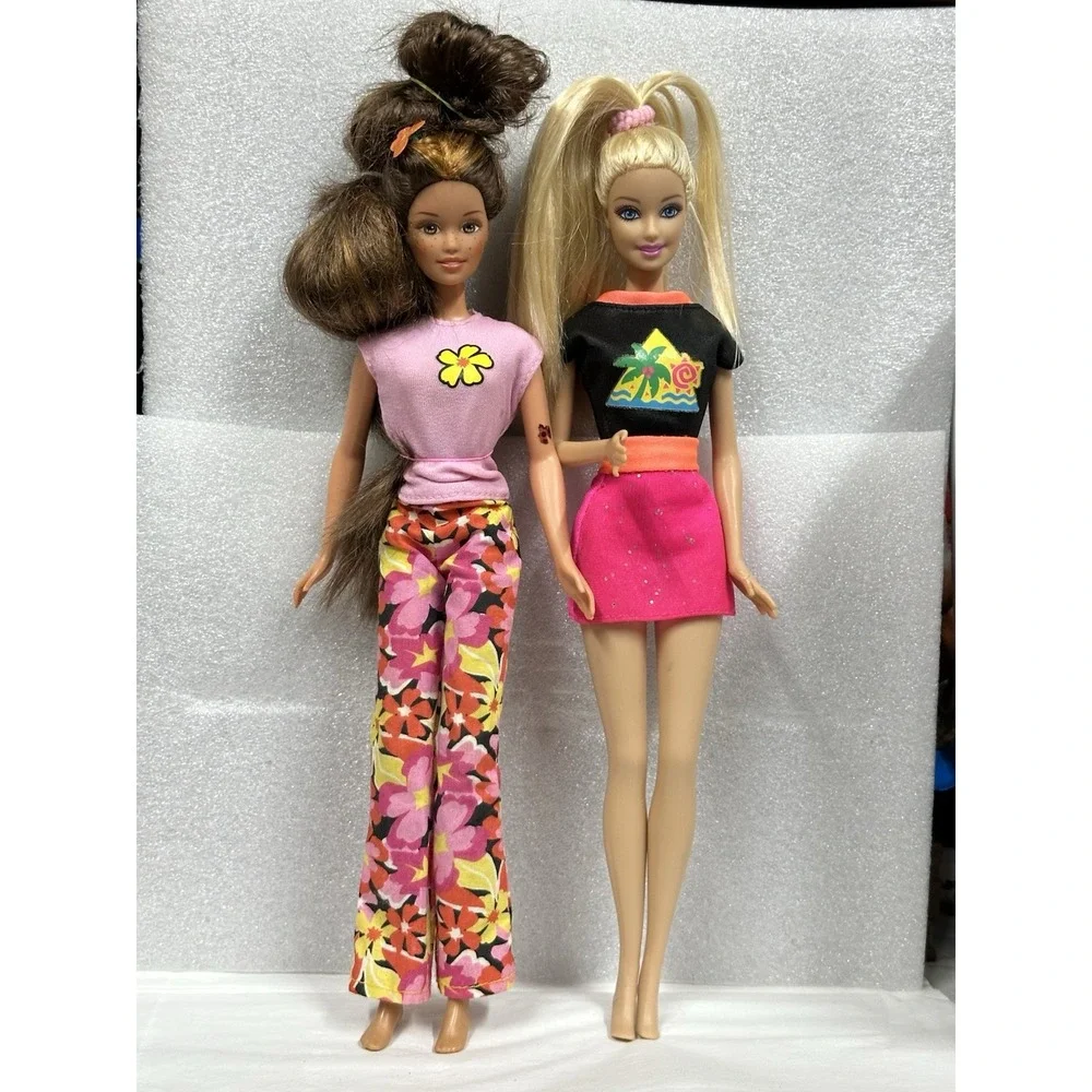 Mattel Barbie 1995-1998 Dolls Fashion Statement‎ of The 90s Lot of Two Outfits